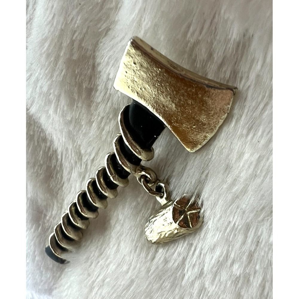 Vintage Axe Brooch Gorpcore Lumberjack Log Figural Gold Dangle Rustic Outdoor Ax